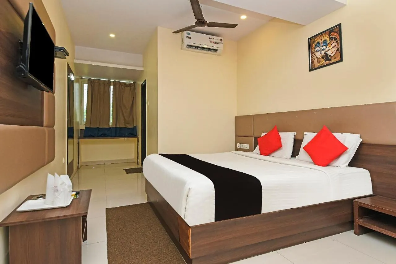 Capital O 76622 Hotel Raama Grand Mysore 3*,  India
